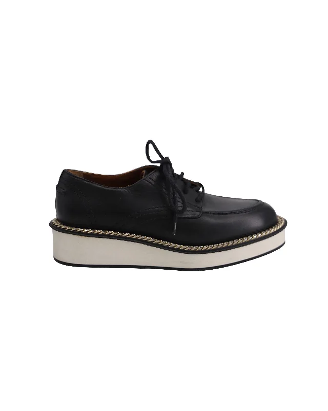 Givenchy Rottweiler Chain Accent Derby Shoes in Black Leather