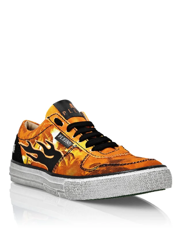 Lo-Top Sneakers Flame Statement - Making Sneaker Look  