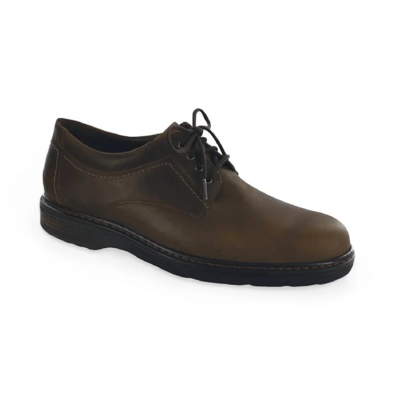 Men's Aden Lace Up Oxford Shoes - Wide Width In Bronx