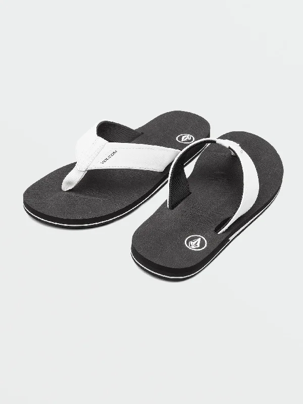 Victor Sandals- White